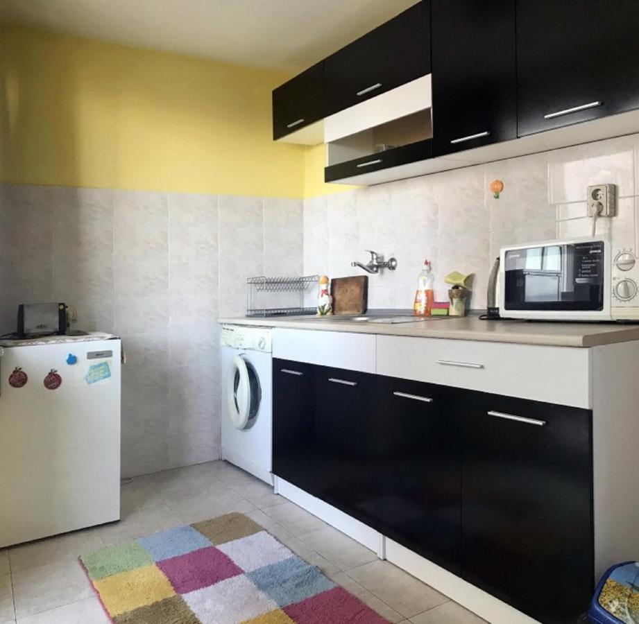 Day And Night Apartamento Veliko Tŭrnovo Exterior foto